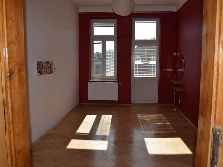 1. Identifikace Záznam o pronájmu srovnávané nemovitosti č. 5 Pronájem, Byt, 146 m 2, Na Schodech, Ústí nad Labem, okres Ústí nad Labem Celková cena: 17.