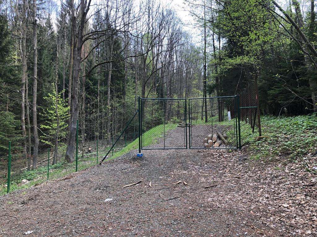 Celkem bylo obnoveno cca 510 m vodovodu, 535 m kanalizace a byly také
