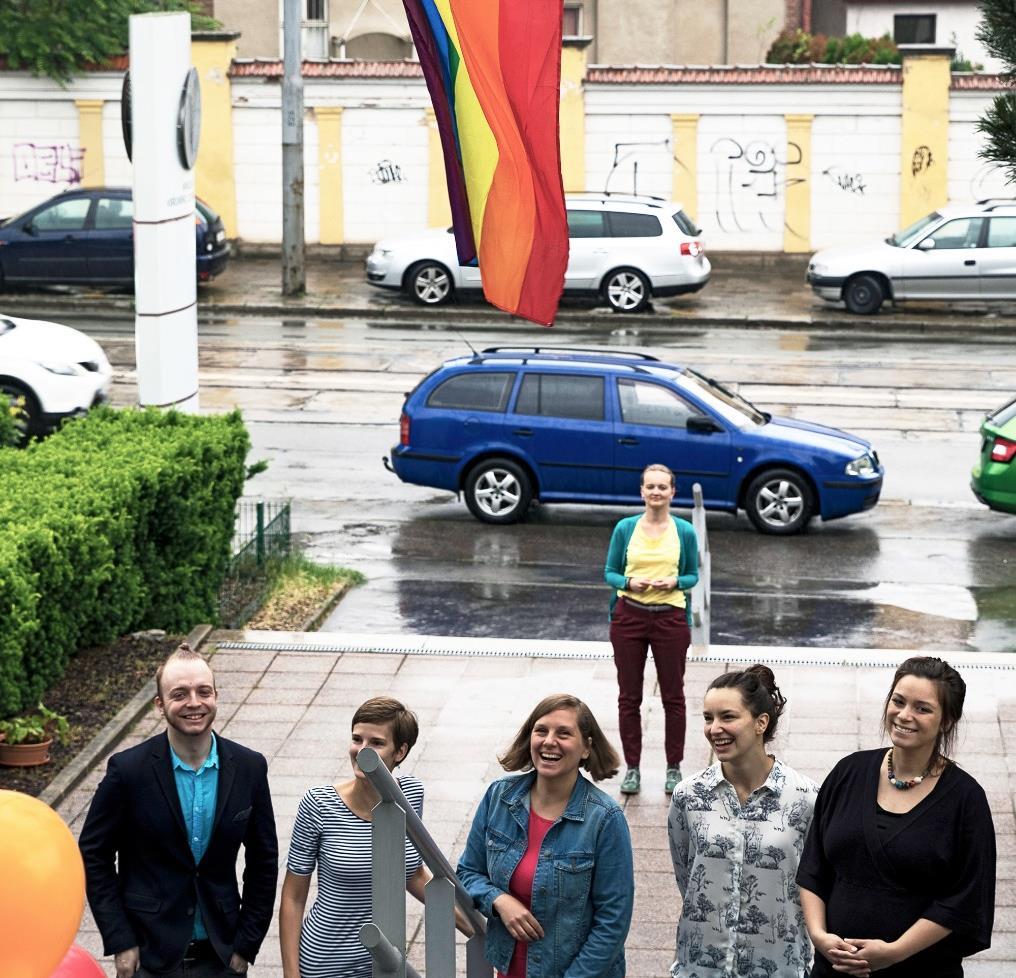 SPOLUPRACUJÍCÍ jsme partnerem Prague Pride projekt We are fair kampaň tematizuje rozdíly v právech heterosexuálních a homosexuálních dvojic