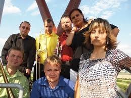 Komorním orchestrem pražských filharmonikù, Pražským studentským orchestrem aj.