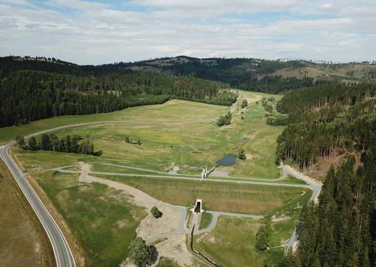 III/2019 9 kvalita nebyla vždy ideální. To vedlo v konečném důsledku k vyšší četnosti zkoušek vytěžených materiálů ze zemníků a precizní práci operátorů těžebních mechanizmů.