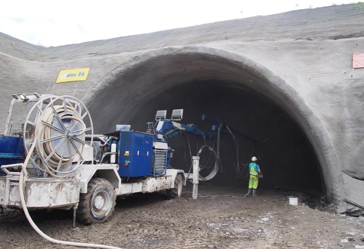 obsah III/2019 Úvodník 1 Zeptali jsme se Jiřího Procházky, MBA, obchodního ředitele OHL ŽS, a.s. 2 Tuneláři Divize R Dopravní stavby zahájili ražbu tunelu Mezno 3 Vybudujeme nové špičkové fyzikální