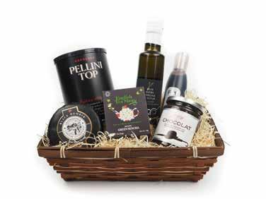 Black Bomber 200 g Namletá káva Pellini 250 g English Tea Shop Green Sencha 16 g Olivový olej 250 ml Balsamico 150 ml Čokoládový krém hořká čokoláda 250 g