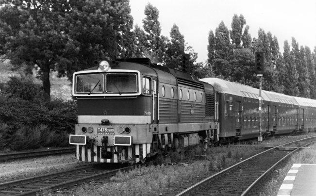 MAGAZÍN FOTOGALERIE LOKOMOTIVY.NET LD Ostrava Jak bylo psáno výše, první ostravská honda T478.311 8 se zabydlela přímo v lokomotivním depu Ostrava.