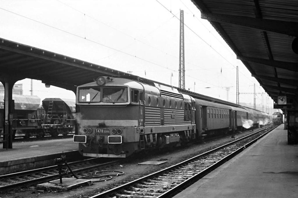 MAGAZÍN FOTOGALERIE LOKOMOTIVY.NET krátkou službu do Přerova. Z Přerova se však do Krnova již nevrátil a další služba jej zavedla na Valašsko.