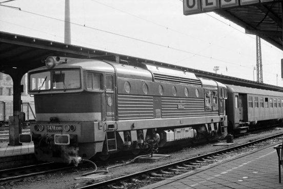 Po krátkém čtyřměsíčním pobytu od ledna do dubna 1 985, byla v únoru 1 986 do Krnova již na stálo předána T478.3286. V lednu 1 988 jej následovala i T478.321 3.