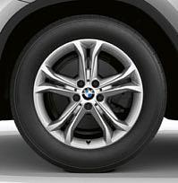 Volitelná výbava Příslušenství Moderní černý BMW Střešní box s bočními lištami v provedení Titanium Silver má objem 52 litrů a pasuje na všechny BMW Střešní