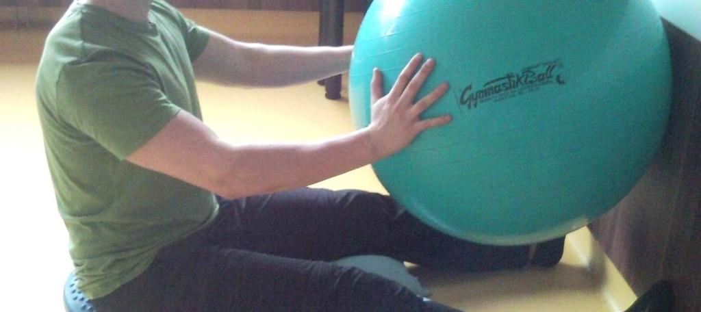 gymball před tělem -