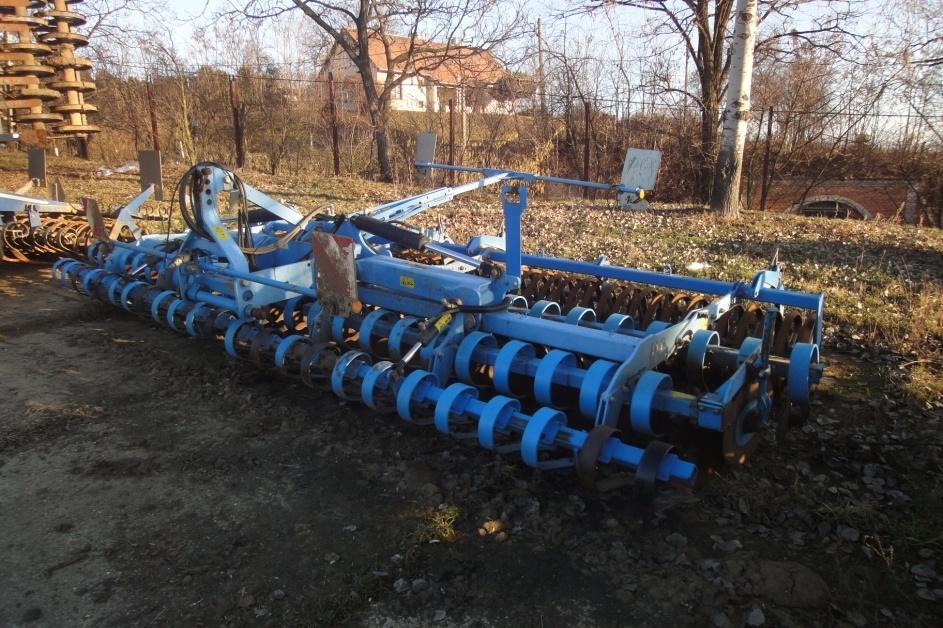 4.2.4 Technické parametry diskového podmítače Lemken Heliodor Obr. 22 Diskový podmítač Lemken Heliodor Tab.