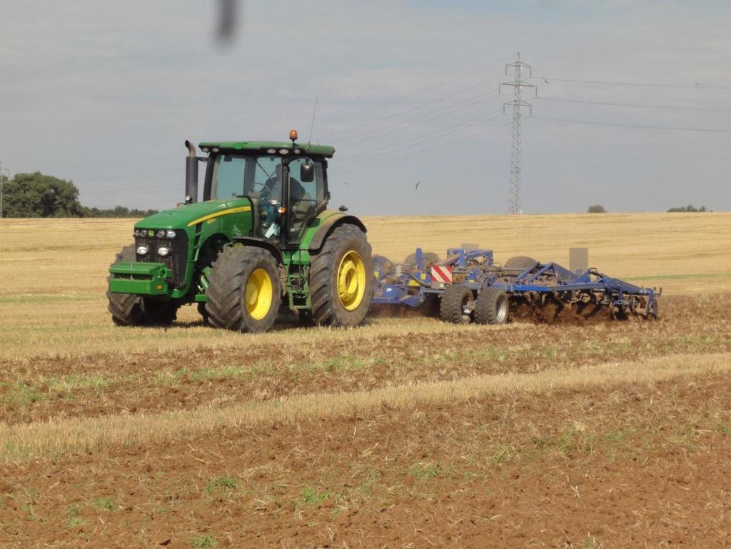 4.4.1 Hodnocení měřené pracovní soupravy John Deere 8320R s hloubkovým kypřičem Köckerling Vector Obr.