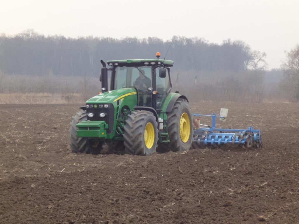 4.5.1 Hodnocení měřené pracovní soupravy John Deere 8320R s diskovým podmítačem Lemken Heliodor Obr.