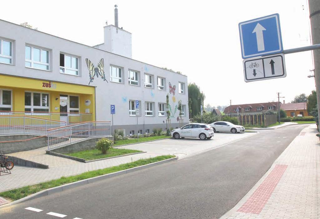 cz 16 Kč (předplatné 14 Kč) Začal boj se živelným parkováním.