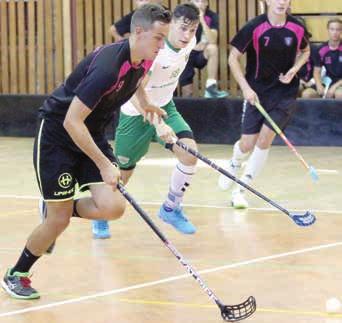 Softbal je totiž v Americe prestižním sportem, všechny univerzity mají svůj tým, vysvětlil Křivák. Nejlepší týmy, hrající v Divizi I, nabízejí výborným hráčkám stipendia na škole.