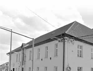 Město definitivně ukončilo provoz staré školy u hlavního tahu, všechny čtyři třídy prvního stupně se přesouvají do školní budovy vedle radnice. Ta má za sebou zásadní změnu.