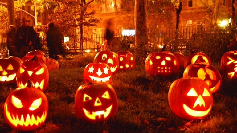 CVČ PAVUČINA Halloweenské podzimní prázdniny! Podzimní tábor s přespáním na Pavučině. Zahájení v úterý 29.10.