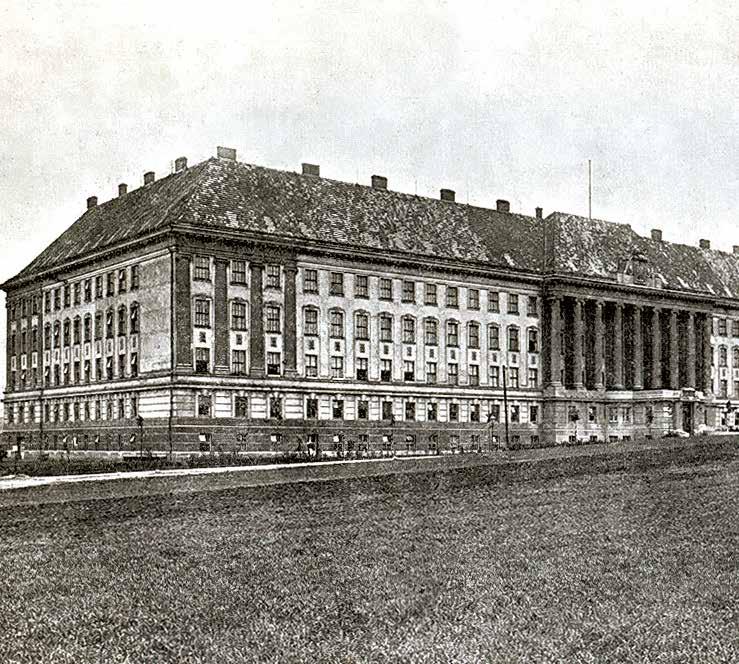 100 LET MENDELU ROZHOVOR škol v Přerově a Chrudimi. Následovali studenti vyšších odborných škol. Převahu měli studenti táborské akademie (79 osob).