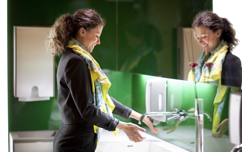 Neobsahuje parfé a barviva, neuvolňuje dráždivé látky, nezatěžuje pracovní prostředí, nepoškozuje dezinfikovaný materiál, i při dlouhodobém používání je člověkem dobře snášen.