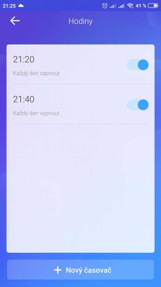 Hodiny: Funkce hodiny slouží pro nastavení spínání/vypínání zařízení v určitou hodinu. 1. V nabídce Hodiny zvolíme dole + Nový časovač. 2.