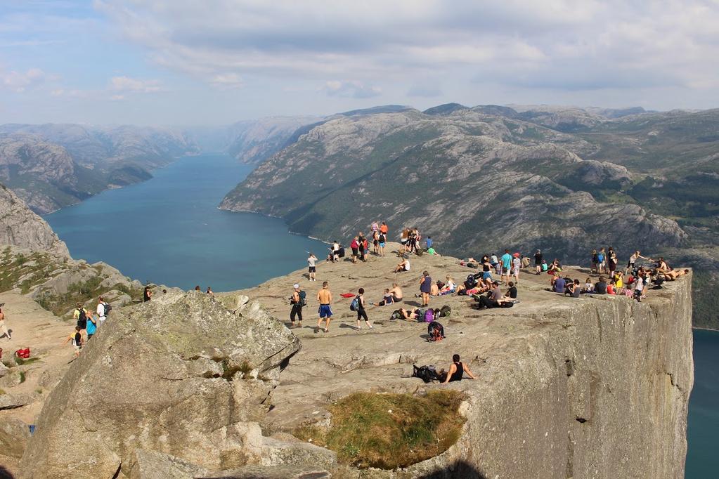 Na závěr navštívíme Bergen (UNESCO), odkud odletíme přímým letem zpět do Prahy.