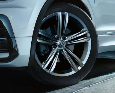 A ten, kdo chce posílit pouze dynamický vnější vzhled vozu, má k dispozici paket R-Line Exteriér. Všechny zde uvedené výbavy jsou součástí nabídky firmy Volkswagen R GmbH.