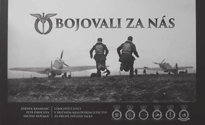 leteckého pluku v Košicích. Postupně získával zkušenosti jako stíhací a noční letec v Chebu a Praze. Létal na československých dvouplošnících Avie B-21 a Ba-33.