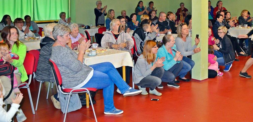 DEN DĚTÍ Ten, kdo měl chuť se vypravit do říše pohádek, měl 3. června jedinečnou možnost. Naše brána do pohádky se otevírá jen jednou za rok.