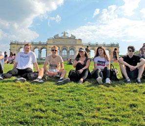 Mají pro studenty mimořádný význam a jejich rozsah každoročně inovujeme a rozšiřujeme.