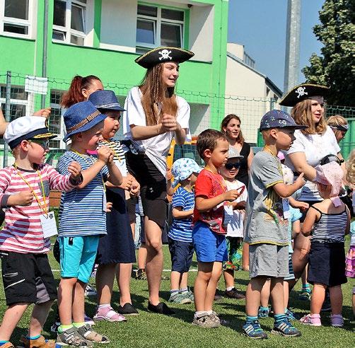 PŘEDŠKOLNÍ A MIMOŠKOLNÍ PEDAGOGIKA Obor Předškolní a mimoškolní pedagogika je určen uchazečům, které baví práce s dětmi předškolního věku či organizování volnočasových