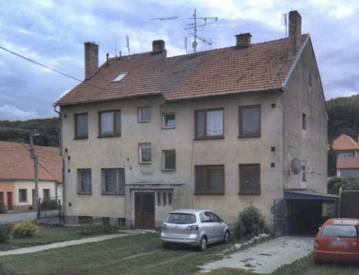 barevných odstínech (červená, hnědá). V exteriérech budou použity tradiční materiály nebo materiály odpovídající tradicionalistickému výrazu obce (omítnuté stěny, tmavší sokl).