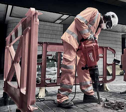 HEAVY DUTY NEWS // ČERVEN - ZÁŘÍ 2019 NÁŘADÍ NOVÁ KLADIVA K-HEX: K 1528H A K 1530H ODOLNÁ A KOMPAKTNÍ KLADIVA S ENERGIÍ PŘÍKLEPU AŽ 39 J JSOU NAVRŽENÁ PRO NEJNÁROČNĚJŠÍ ÚKOLY VLASTNOSTI: Antivibrační