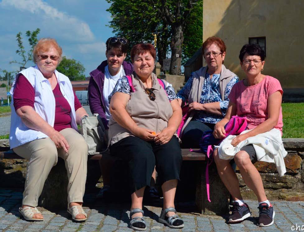 Gratulujeme paní Yvoně Mocákové a paní Miloslavě Šturmové k dokončení II. Kola studií a k promoci na VUV.