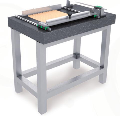 vozíky HIWIN Granitová deska se závitovými vložkami Laminate desk with durable surface Strong aluminum proﬁle frame Adjustable legs for uneven ﬂoors Maximum load: 0 kg evenly spread Adjustable height