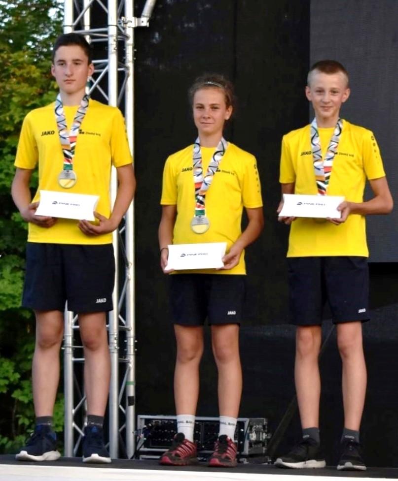 Reprezentace Zlínského kraje zaznamenala na letošní letní Olympiádě dětí a mládeže celou řadu úspěchů. Sportovci se radovali ze 13 zlatých, 9 stříbrných a 24 bronzových medailí.