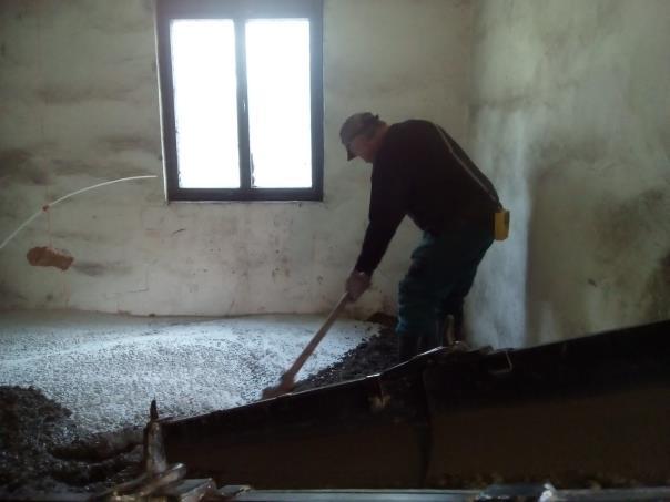 Měření pro porovnání s limity pracovního prostředí a) Pracoviště - podesta míchacího zařizení osobní odběr - max.