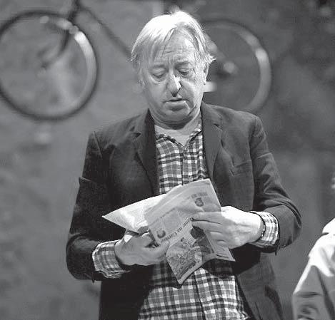 DIVADELNÍ PŘEDSTAVENÍ MIMO PŘEDPLATNÉ - JARO 2015 Úterý 24. 2. v 19.30 Studio Ypsilon Jan Schmid: ŠKAREDÁ STŘEDA ANEB TETA Z HALIFAXU Trochu zběsilá komedie o absurdnostech dnešního života.