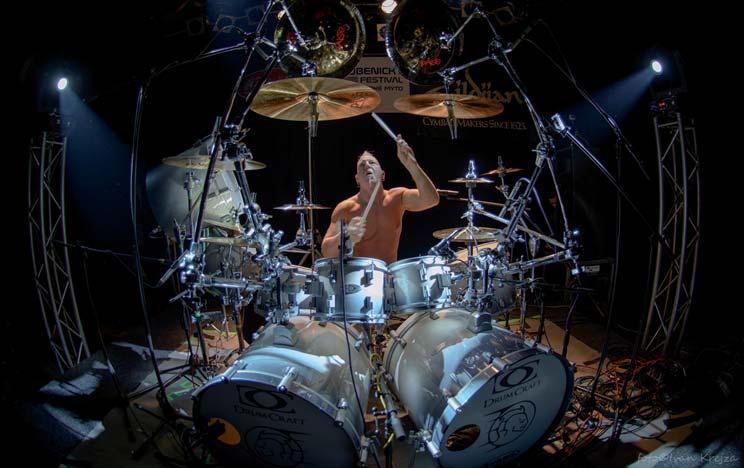 Mýto, Gavin Harrison (GB) a Mike