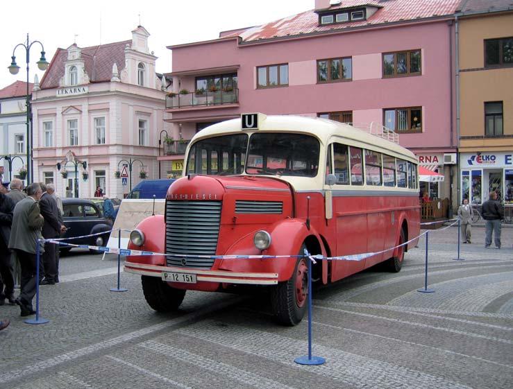 Zatímco jsou historické osobní automobily zachovány v nemalých počtech, užitková vozidla a především autobusy jsou skutečnými unikáty.