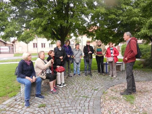 Mratín Měšice Na první pohled mají tyto dvě obce v Polabí společné jen první písmeno ve svém názvu.