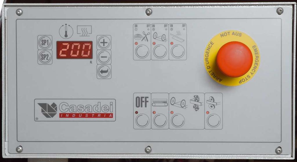 Ovládací panel, řízení stroje logický počítač PLC zajišťuje plné řízení veškerých funkcí stroje elektronické řízení teploty lepidla, automatický přechod mezi pracovní a klidovou teplotou