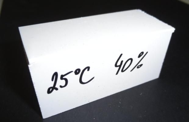 1. Šikmý tlakový smyk pod úhlem 45 1.1.Vzorky vystavené působení teploty 25 C a vlhkosti 40 % Při působení teploty 25 C a