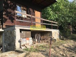 Záznam o prodeji srovnávané nemovitosti č. 2 1. Identifikace Prodej, Rekreační objekt, 13 m 2, Zlín, okres Zlín Celková cena: 230.000 Kč Adresa: Zlín, okres Zlín 2.