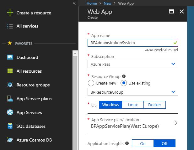 Obrázek 10: Vytváření Web App Zdroj: https://portal.azure.com (Vlastní zpracování) Při vytváření Web App je opět nutné zadat požadované údaje.