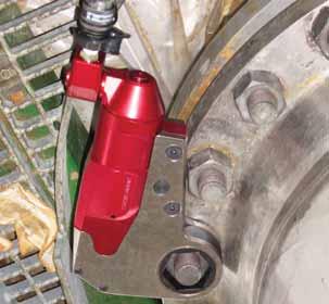 Ráčnové hlavy jsou k dispozici ve všech standardních metrických a angloamerických rozměrech F 24 až 175 mm (1 1/16 až 6 7/8 ) s levnými šestihrannými redukčními pouzdry, které jsou rovněž k dispozici