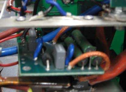 PICTURE 1 Output voltage Thermal protection device Shunt Remove the snubber board and check with a diode tester the stauts of the