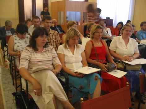 Název projektu FCH je Rozvoj sociálních služeb a reintegrace žen do trhu