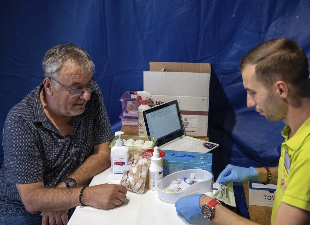 Realizovala celkem 852 testů na HIV, 748 na syfilis, 265 na žloutenku typu B a 443 na žloutenku typu C.