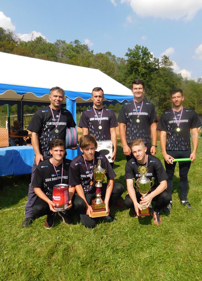 V 9:00 hodin soutěž zahájil starosta sboru Jan Stoklasa a poté velitel Jiří Budinský předal kytici paní Miladě Stoklasové. Soutěž pozdravila i starostka Města Luže paní Veronika Pešinová.