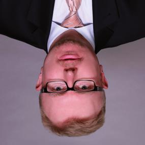 Představenstvo statutární orgán banky, řídí její činnost, jedná jejím jménem, zabezpečuje obchodní vedení, včetně řádného vedení