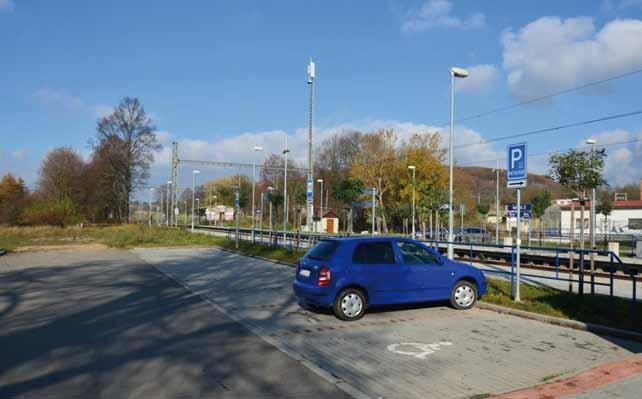 Parkoviště P R a K R Díky velkému pochopení obcí a možnosti získání dotací v posledních letech vzniká v Jihomoravském kraji větší počet parkovišť P+R.