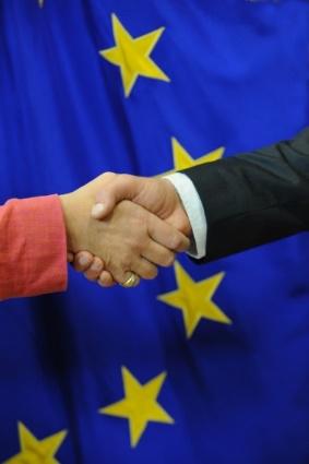 21 Obrázek 8 Celková hodnota rámcových smluv podepsaných v letech 2015 2018 (v mld. EUR) 1,4 1,2 1 0,8 0,6 0,4 0,2 0 2015 2016 2017 2018 Zdroj: síť agentur, sestaveno EÚD.